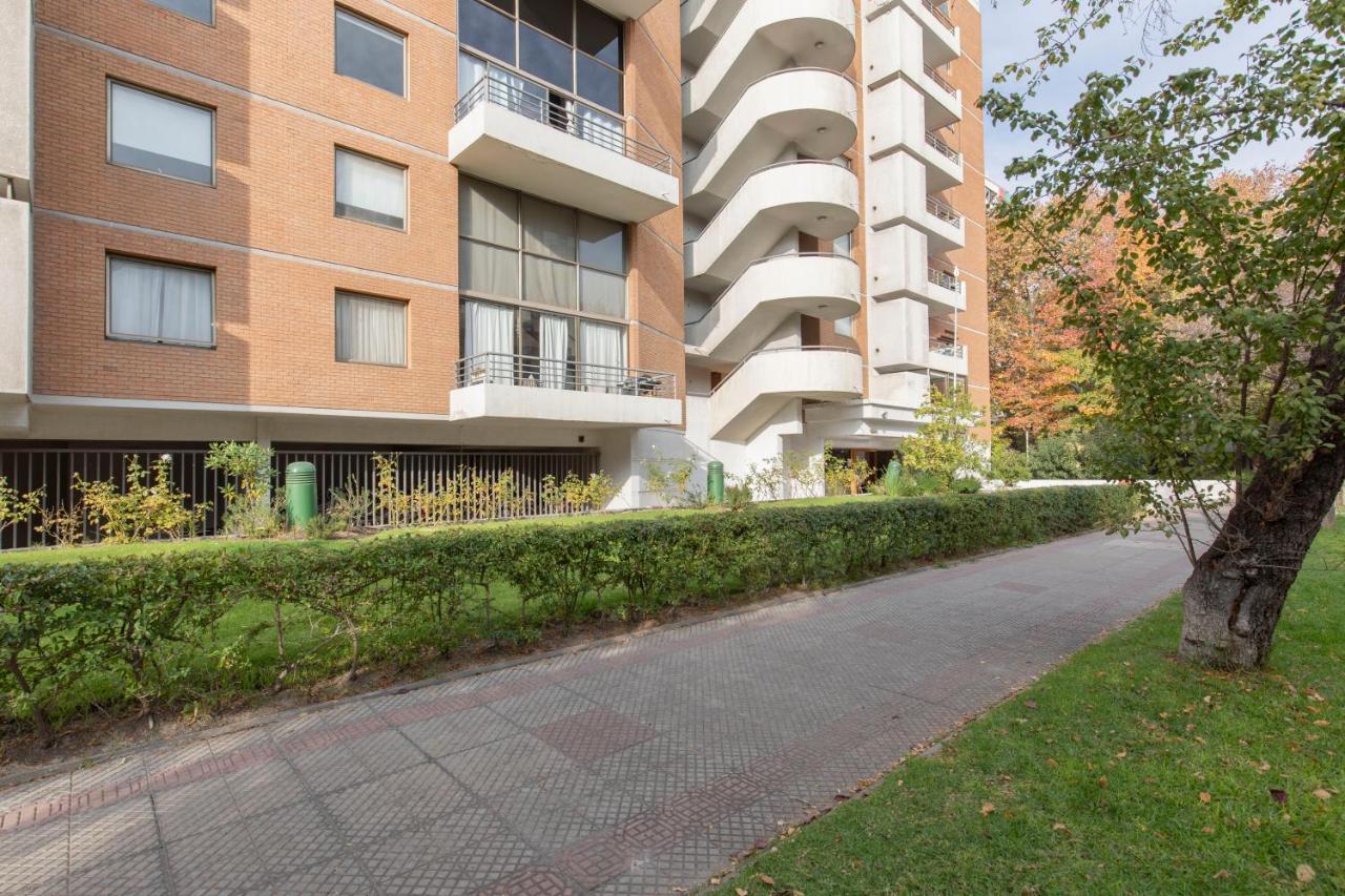 - Josue Smith - Costanera Center Jss528 * Santiago del Cile